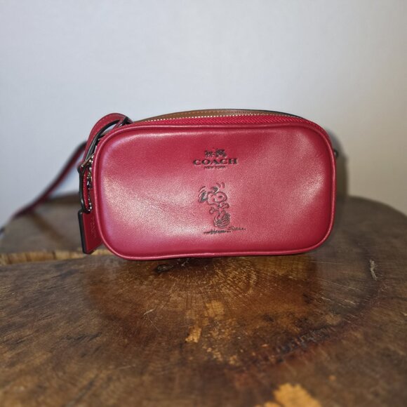 Coach x Peanuts Snoopy Red Leather Mini Crossbody Bag NWOT Rare Limited Edition - Picture 5 of 16